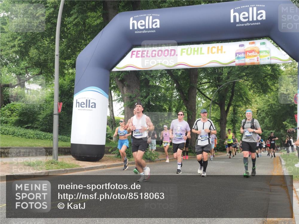 29.06.2025 - hella hamburg halbmarathon KatJ http://msf.ph/oto/8518063 29.06.2025 10:48:24 Zwischen KM18-KM19 1128, 2591, 5613, 8177 meine-sportfotos.de