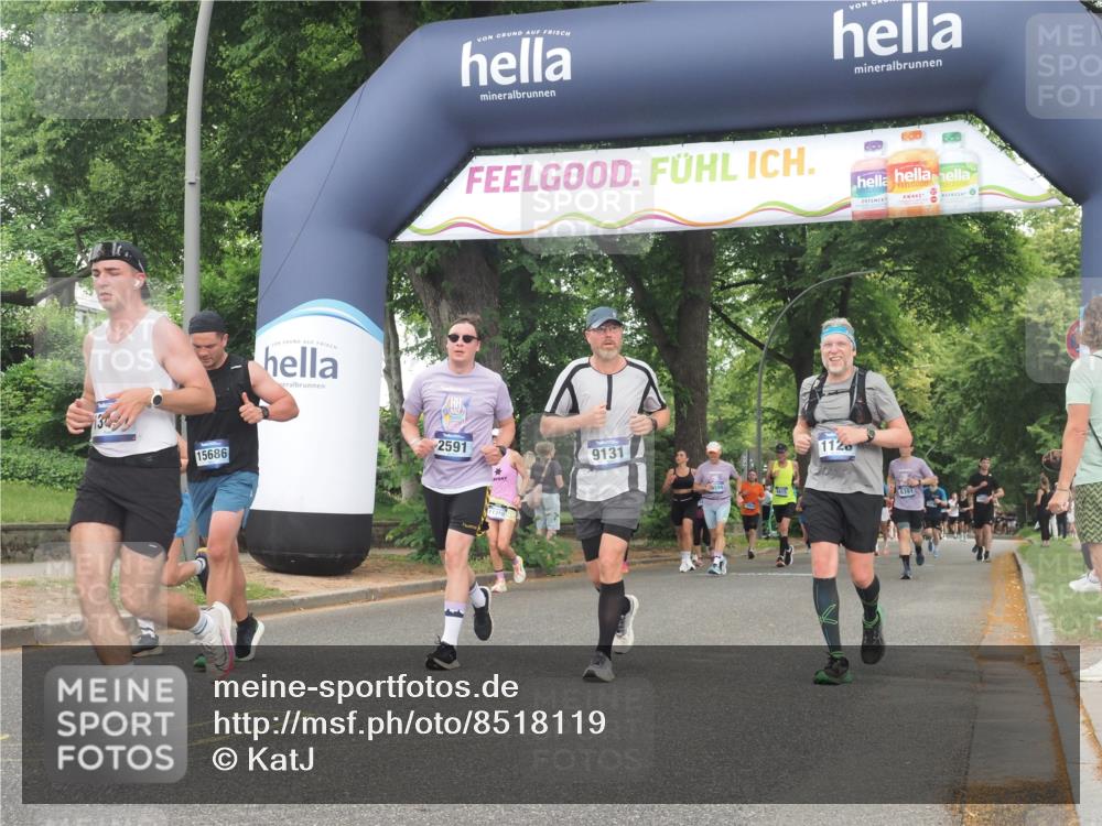 29.06.2025 - hella hamburg halbmarathon KatJ http://msf.ph/oto/8518119 29.06.2025 10:48:25 Zwischen KM18-KM19 1128, 2591 meine-sportfotos.de