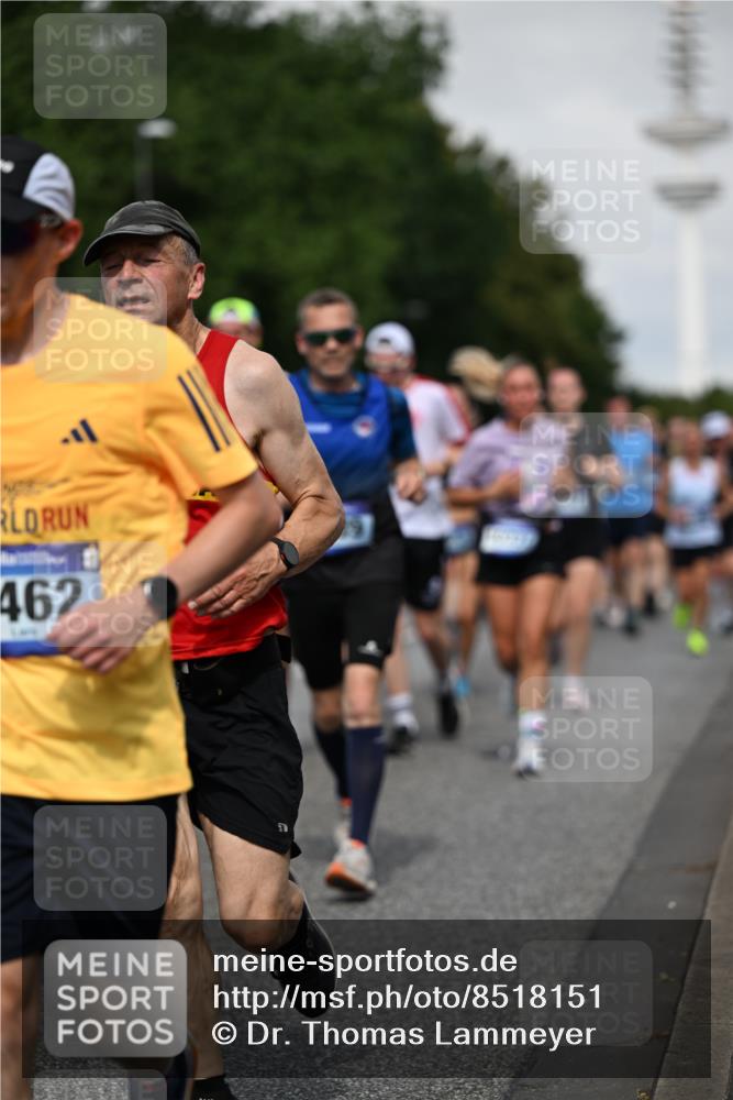 29.06.2025 - hella hamburg halbmarathon Dr. Thomas Lammeyer http://msf.ph/oto/8518151 29.06.2025 10:04:15 Kennedybrücke 1180, 1239, 1264, 1334, 2027, 2159, 2346, 2348, 2447, 2474, 2582, 2584, 2606, 2652, 2677, 2730, 2982, 3042, 3112, 3177, 3319, 3794, 3861, 3898, 4013, 4419, 4579, 4594, 4767, 4796, 4940, 5341, 5643, 5728, 6082, 6084, 6104, 6174, 6201, 6202, 6260, 6443, 6462, 6470, 6602, 6636, 7159, 7717, 7824, 8520, 8531, 8669, 8730, 9485, 9611, 9622, 10044, 10268, 10337, 10534, 10582, 10587, 10665, 10742, 10759, 10766, 10788, 11083, 11158, 11159, 11366 meine-sportfotos.de