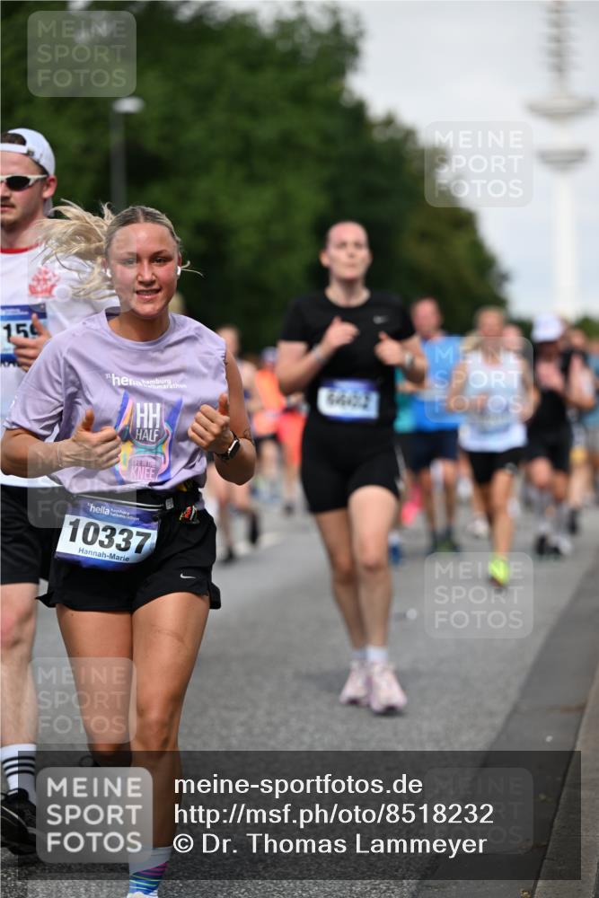 29.06.2025 - hella hamburg halbmarathon Dr. Thomas Lammeyer http://msf.ph/oto/8518232 29.06.2025 10:04:17 Kennedybrücke 1019, 1180, 1239, 1264, 1334, 1583, 2027, 2159, 2346, 2348, 2426, 2447, 2474, 2582, 2584, 2606, 2652, 2677, 2730, 2982, 3042, 3112, 3177, 3319, 3794, 3861, 3898, 4013, 4419, 4579, 4594, 4767, 4796, 4940, 5341, 5643, 5728, 6082, 6084, 6104, 6174, 6201, 6220, 6260, 6443, 6462, 6470, 6602, 6636, 7159, 7717, 7824, 8531, 8669, 8730, 9450, 9485, 9611, 9622, 10044, 10268, 10337, 10534, 10582, 10587, 10599, 10665, 10742, 10759, 10766, 10788, 11083, 11158, 11159, 11366 meine-sportfotos.de