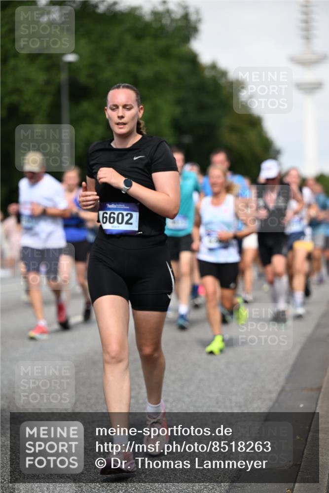 29.06.2025 - hella hamburg halbmarathon Dr. Thomas Lammeyer http://msf.ph/oto/8518263 29.06.2025 10:04:18 Kennedybrücke 1019, 1180, 1239, 1264, 1334, 1583, 2027, 2086, 2159, 2346, 2348, 2426, 2447, 2474, 2582, 2584, 2606, 2652, 2677, 2730, 2982, 3042, 3059, 3112, 3177, 3319, 3794, 3861, 3898, 4013, 4419, 4579, 4594, 4767, 4796, 4940, 5341, 5643, 5728, 6082, 6084, 6104, 6174, 6201, 6220, 6260, 6443, 6462, 6470, 6602, 6636, 7159, 7717, 7824, 8531, 8669, 8730, 9450, 9485, 9611, 9622, 10044, 10268, 10337, 10534, 10582, 10587, 10599, 10665, 10742, 10759, 10766, 10788, 11083, 11159, 11366 meine-sportfotos.de