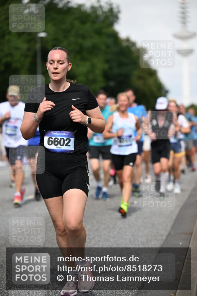 29.06.2025 - hella hamburg halbmarathon Dr. Thomas Lammeyer http://msf.ph/oto/8518273 29.06.2025 10:04:19 Kennedybrücke 1019, 1180, 1239, 1264, 1334, 1583, 2027, 2086, 2159, 2346, 2426, 2447, 2474, 2582, 2584, 2606, 2652, 2677, 2730, 2982, 3042, 3059, 3112, 3177, 3319, 3400, 3794, 3861, 3898, 4013, 4419, 4579, 4594, 4767, 4796, 4940, 5341, 5643, 5728, 6082, 6084, 6104, 6174, 6201, 6220, 6260, 6443, 6462, 6470, 6602, 6636, 7159, 7717, 7824, 8531, 8669, 8730, 9450, 9485, 9611, 9622, 10044, 10268, 10337, 10534, 10582, 10587, 10599, 10665, 10742, 10759, 10766, 11083, 11159, 11366 meine-sportfotos.de