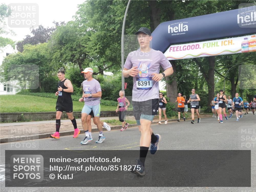 29.06.2025 - hella hamburg halbmarathon KatJ http://msf.ph/oto/8518275 29.06.2025 10:48:31 Zwischen KM18-KM19 2447, 2591, 6391, 6414, 6415, 8068, 8364 meine-sportfotos.de