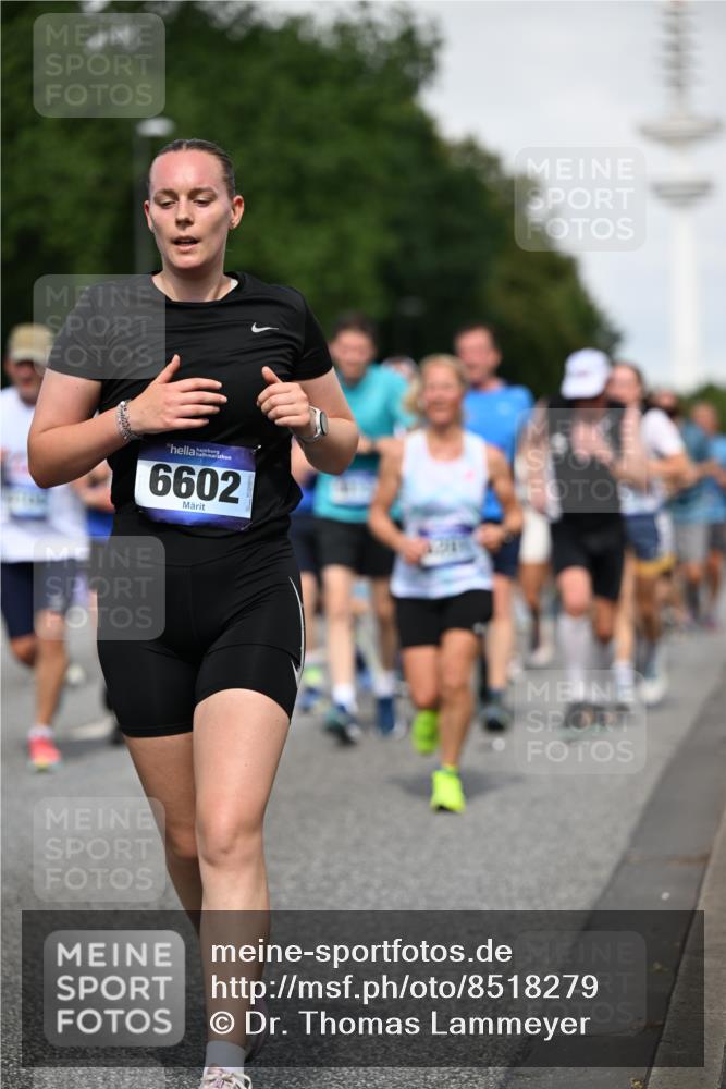 29.06.2025 - hella hamburg halbmarathon Dr. Thomas Lammeyer http://msf.ph/oto/8518279 29.06.2025 10:04:19 Kennedybrücke 1019, 1180, 1239, 1264, 1334, 1583, 2027, 2086, 2159, 2346, 2426, 2447, 2474, 2582, 2584, 2606, 2652, 2677, 2730, 2982, 3042, 3059, 3112, 3177, 3319, 3400, 3794, 3861, 3898, 4013, 4419, 4579, 4594, 4767, 4796, 4940, 5341, 5643, 5728, 6082, 6084, 6104, 6174, 6201, 6220, 6260, 6443, 6462, 6470, 6602, 6636, 7159, 7717, 7824, 8531, 8669, 8730, 9450, 9485, 9611, 9622, 10044, 10268, 10337, 10534, 10582, 10587, 10599, 10665, 10742, 10759, 10766, 11083, 11159, 11366 meine-sportfotos.de