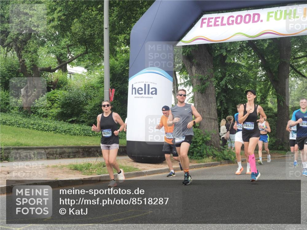 29.06.2025 - hella hamburg halbmarathon KatJ http://msf.ph/oto/8518287 29.06.2025 10:48:32 Zwischen KM18-KM19 2447, 6391, 6414, 6415, 8068, 8364 meine-sportfotos.de