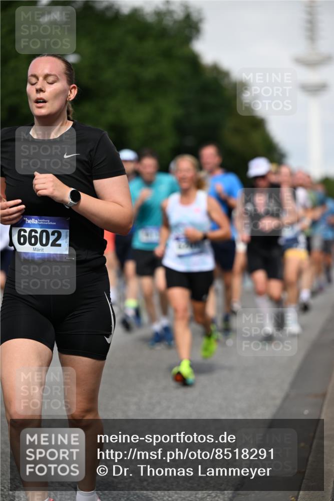 29.06.2025 - hella hamburg halbmarathon Dr. Thomas Lammeyer http://msf.ph/oto/8518291 29.06.2025 10:04:19 Kennedybrücke 1019, 1180, 1239, 1264, 1334, 1583, 2027, 2086, 2159, 2346, 2426, 2447, 2474, 2582, 2584, 2606, 2652, 2677, 2730, 2982, 3042, 3059, 3112, 3177, 3319, 3400, 3794, 3861, 3898, 4013, 4419, 4579, 4594, 4767, 4796, 4940, 5341, 5643, 5728, 6082, 6084, 6104, 6174, 6201, 6220, 6260, 6443, 6462, 6470, 6602, 6636, 7159, 7717, 7824, 8531, 8669, 8730, 9450, 9485, 9611, 9622, 10044, 10268, 10337, 10534, 10582, 10587, 10599, 10665, 10742, 10759, 10766, 11083, 11159, 11366 meine-sportfotos.de