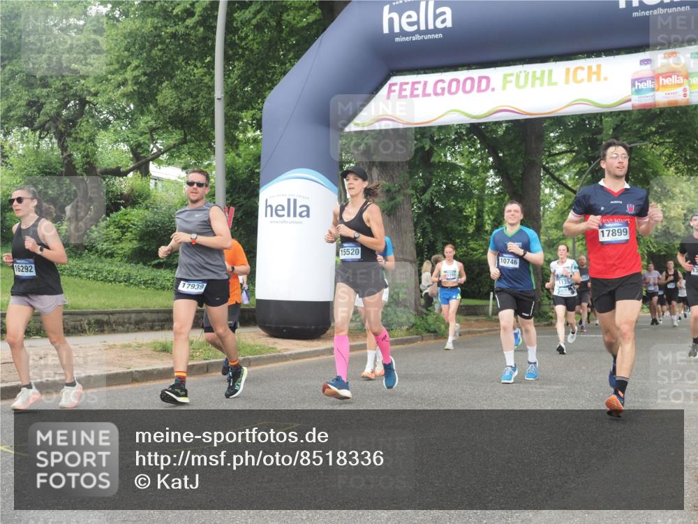 29.06.2025 - hella hamburg halbmarathon KatJ http://msf.ph/oto/8518336 29.06.2025 10:48:33 Zwischen KM18-KM19 1135, 2447, 6391, 6414, 6415, 8068, 8364 meine-sportfotos.de