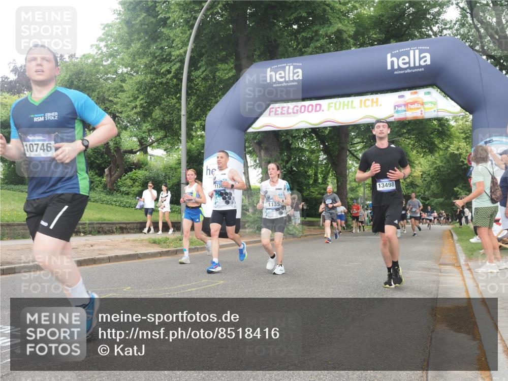 29.06.2025 - hella hamburg halbmarathon KatJ http://msf.ph/oto/8518416 29.06.2025 10:48:36 Zwischen KM18-KM19 1135, 1138, 2447, 5547, 6414, 6415, 8068, 8364 meine-sportfotos.de