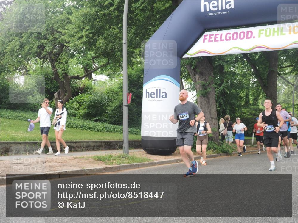 29.06.2025 - hella hamburg halbmarathon KatJ http://msf.ph/oto/8518447 29.06.2025 10:48:38 Zwischen KM18-KM19 1135, 1138, 1188, 1568, 2447, 5547, 6414, 8364 meine-sportfotos.de