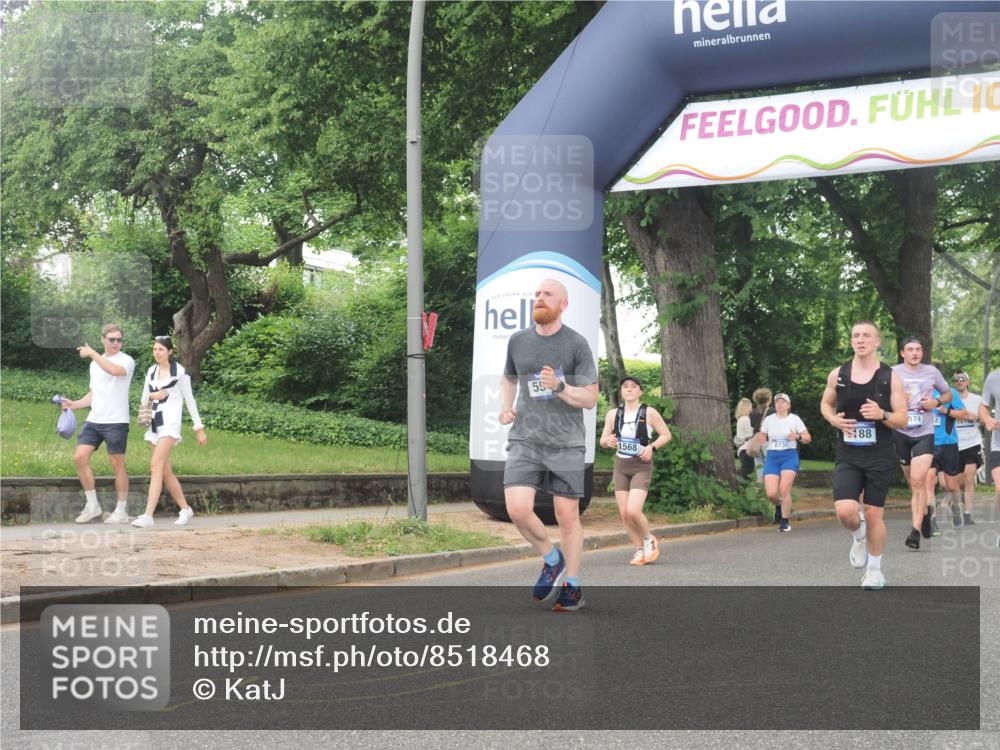 29.06.2025 - hella hamburg halbmarathon KatJ http://msf.ph/oto/8518468 29.06.2025 10:48:39 Zwischen KM18-KM19 1135, 1138, 1188, 1568, 5547, 6414, 8364 meine-sportfotos.de