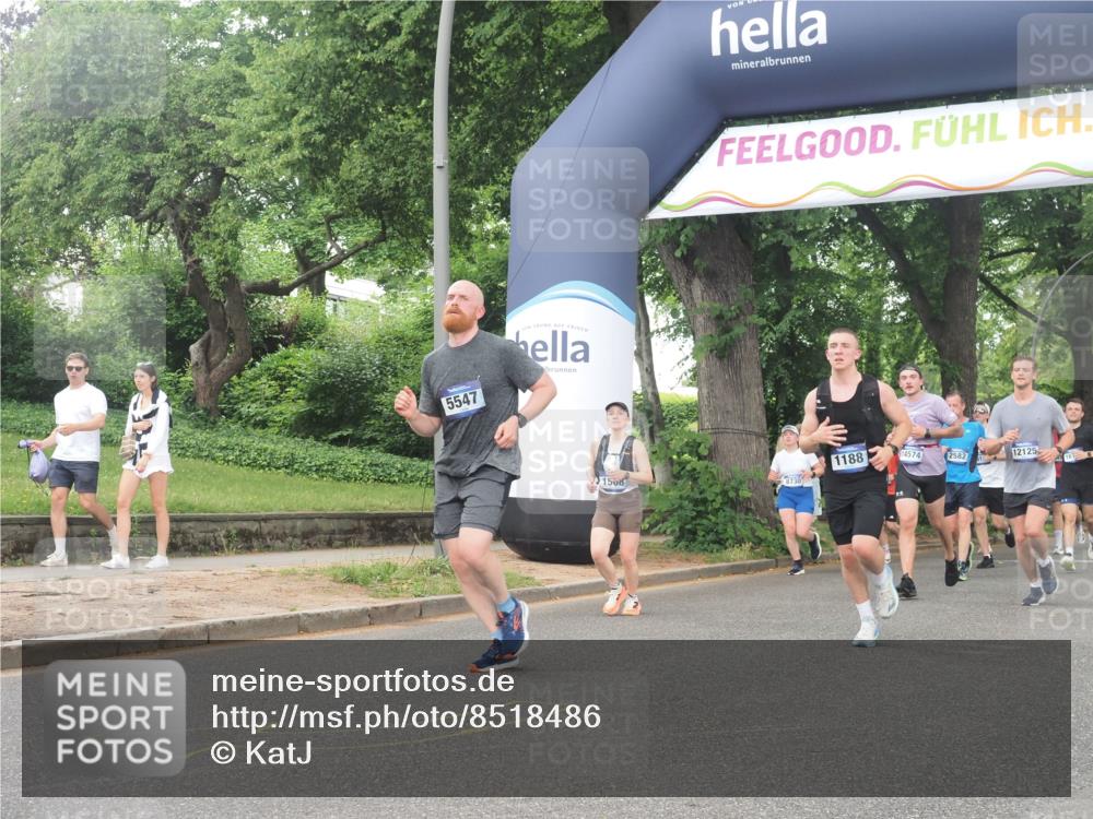 29.06.2025 - hella hamburg halbmarathon KatJ http://msf.ph/oto/8518486 29.06.2025 10:48:39 Zwischen KM18-KM19 1135, 1138, 1188, 1568, 5547, 6414, 8364 meine-sportfotos.de