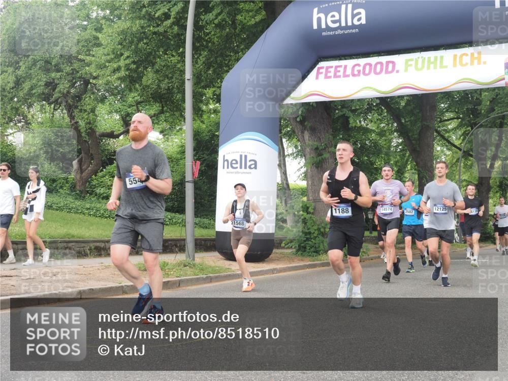 29.06.2025 - hella hamburg halbmarathon KatJ http://msf.ph/oto/8518510 29.06.2025 10:48:39 Zwischen KM18-KM19 1135, 1138, 1188, 1568, 5547, 6414, 8364 meine-sportfotos.de