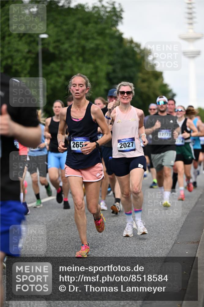 29.06.2025 - hella hamburg halbmarathon Dr. Thomas Lammeyer http://msf.ph/oto/8518584 29.06.2025 10:04:29 Kennedybrücke 1019, 1264, 1544, 1583, 1611, 1681, 2027, 2086, 2159, 2236, 2346, 2426, 2447, 2474, 2582, 2584, 2606, 2652, 2730, 2982, 3042, 3059, 3141, 3319, 3400, 3794, 4013, 4419, 4579, 4594, 4616, 4767, 4940, 4945, 5418, 5643, 5728, 6104, 6138, 6174, 6201, 6220, 6443, 6470, 6602, 6636, 7159, 7717, 8531, 8669, 9450, 9485, 9553, 9555, 9577, 9622, 10268, 10534, 10587, 10599, 10665, 10742, 10759, 10766, 10797, 11083, 11159 meine-sportfotos.de