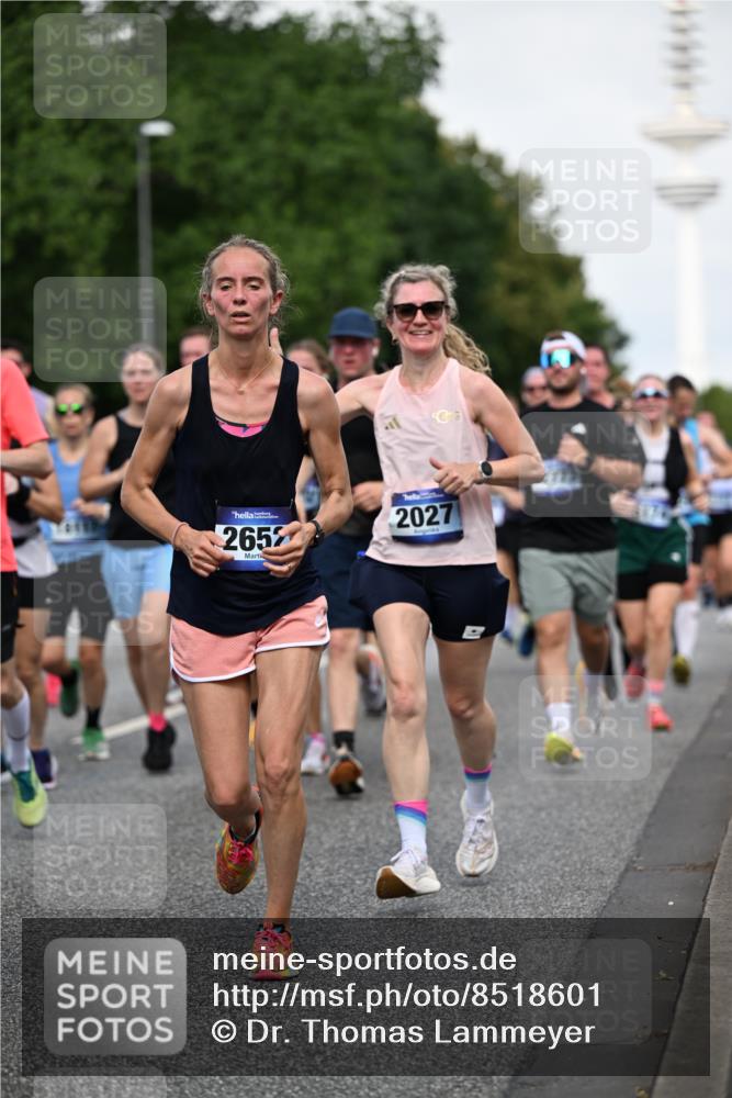 29.06.2025 - hella hamburg halbmarathon Dr. Thomas Lammeyer http://msf.ph/oto/8518601 29.06.2025 10:04:29 Kennedybrücke 1019, 1264, 1544, 1583, 1611, 1681, 2027, 2086, 2159, 2236, 2346, 2426, 2447, 2474, 2582, 2584, 2606, 2652, 2730, 2982, 3042, 3059, 3141, 3319, 3400, 3794, 4013, 4419, 4579, 4594, 4616, 4767, 4940, 4945, 5418, 5643, 5728, 6104, 6138, 6174, 6201, 6220, 6443, 6470, 6602, 6636, 7159, 7717, 8531, 8669, 9450, 9485, 9553, 9555, 9577, 9622, 10268, 10534, 10587, 10599, 10665, 10742, 10759, 10766, 10797, 11083, 11159 meine-sportfotos.de