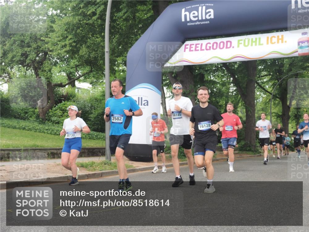 29.06.2025 - hella hamburg halbmarathon KatJ http://msf.ph/oto/8518614 29.06.2025 10:48:42 Zwischen KM18-KM19 1138, 1188, 1568, 2582, 5299, 5547, 8730 meine-sportfotos.de