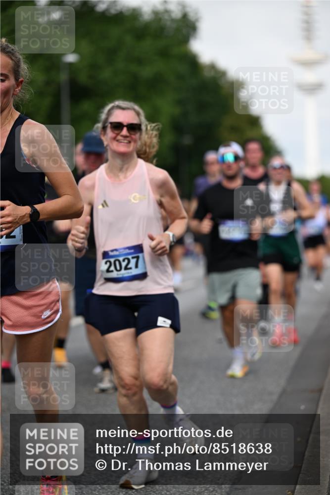 29.06.2025 - hella hamburg halbmarathon Dr. Thomas Lammeyer http://msf.ph/oto/8518638 29.06.2025 10:04:30 Kennedybrücke 1019, 1264, 1544, 1583, 1611, 1681, 2027, 2086, 2159, 2236, 2346, 2426, 2447, 2474, 2582, 2584, 2606, 2652, 2730, 2982, 3042, 3059, 3141, 3319, 3400, 3794, 4013, 4419, 4579, 4594, 4616, 4767, 4940, 4945, 5418, 5643, 6104, 6138, 6174, 6201, 6220, 6443, 6470, 6602, 6636, 7159, 7717, 8531, 8669, 9450, 9485, 9553, 9555, 9577, 9622, 10268, 10534, 10587, 10599, 10665, 10742, 10759, 10766, 10797, 11083, 11324 meine-sportfotos.de