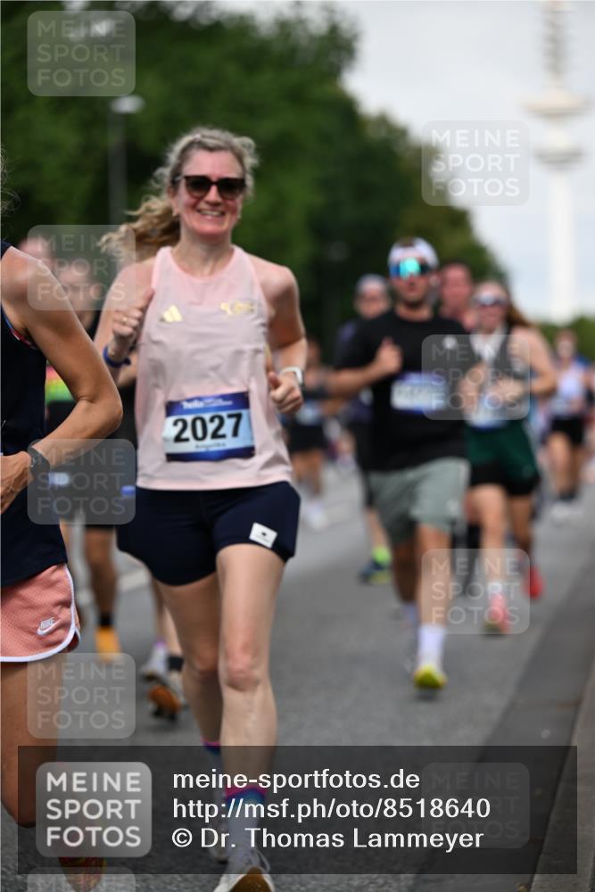 29.06.2025 - hella hamburg halbmarathon Dr. Thomas Lammeyer http://msf.ph/oto/8518640 29.06.2025 10:04:30 Kennedybrücke 1019, 1264, 1544, 1583, 1611, 1681, 2027, 2086, 2159, 2236, 2346, 2426, 2447, 2474, 2582, 2584, 2606, 2652, 2730, 2982, 3042, 3059, 3141, 3319, 3400, 3794, 4013, 4419, 4579, 4594, 4616, 4767, 4940, 4945, 5418, 5643, 6104, 6138, 6174, 6201, 6220, 6443, 6470, 6602, 6636, 7159, 7717, 8531, 8669, 9450, 9485, 9553, 9555, 9577, 9622, 10268, 10534, 10587, 10599, 10665, 10742, 10759, 10766, 10797, 11083, 11324 meine-sportfotos.de