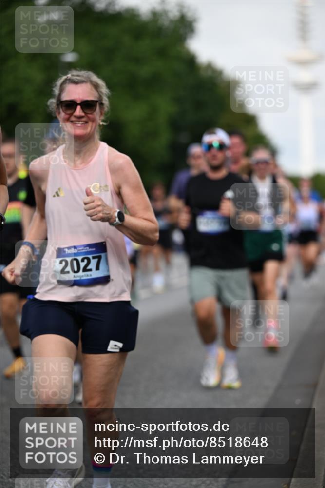 29.06.2025 - hella hamburg halbmarathon Dr. Thomas Lammeyer http://msf.ph/oto/8518648 29.06.2025 10:04:30 Kennedybrücke 1019, 1264, 1544, 1583, 1611, 1681, 2027, 2086, 2159, 2236, 2346, 2426, 2447, 2474, 2582, 2584, 2606, 2652, 2730, 2982, 3042, 3059, 3141, 3319, 3400, 3794, 4013, 4419, 4579, 4594, 4616, 4767, 4940, 4945, 5418, 5643, 6104, 6138, 6174, 6201, 6220, 6443, 6470, 6602, 6636, 7159, 7717, 8531, 8669, 9450, 9485, 9553, 9555, 9577, 9622, 10268, 10534, 10587, 10599, 10665, 10742, 10759, 10766, 10797, 11083, 11324 meine-sportfotos.de