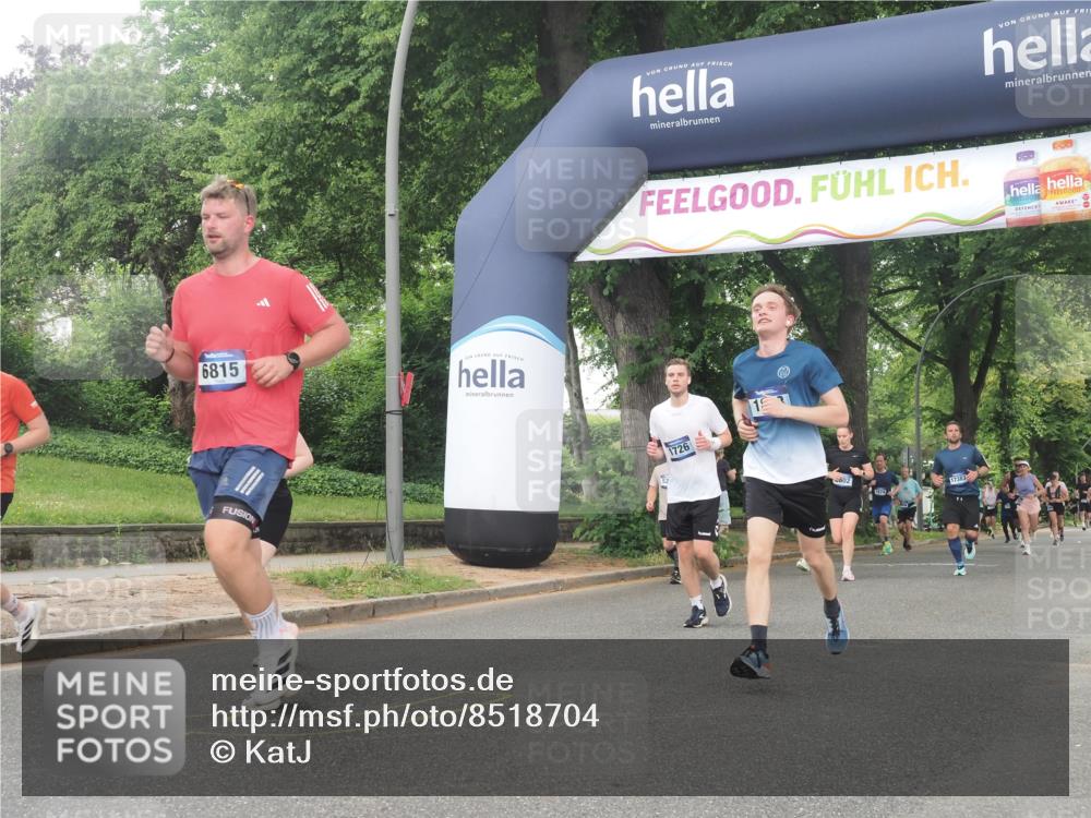 29.06.2025 - hella hamburg halbmarathon KatJ http://msf.ph/oto/8518704 29.06.2025 10:48:45 Zwischen KM18-KM19 1188, 1568, 1726, 1823, 2582, 5299, 5305, 6602, 7658, 8730 meine-sportfotos.de