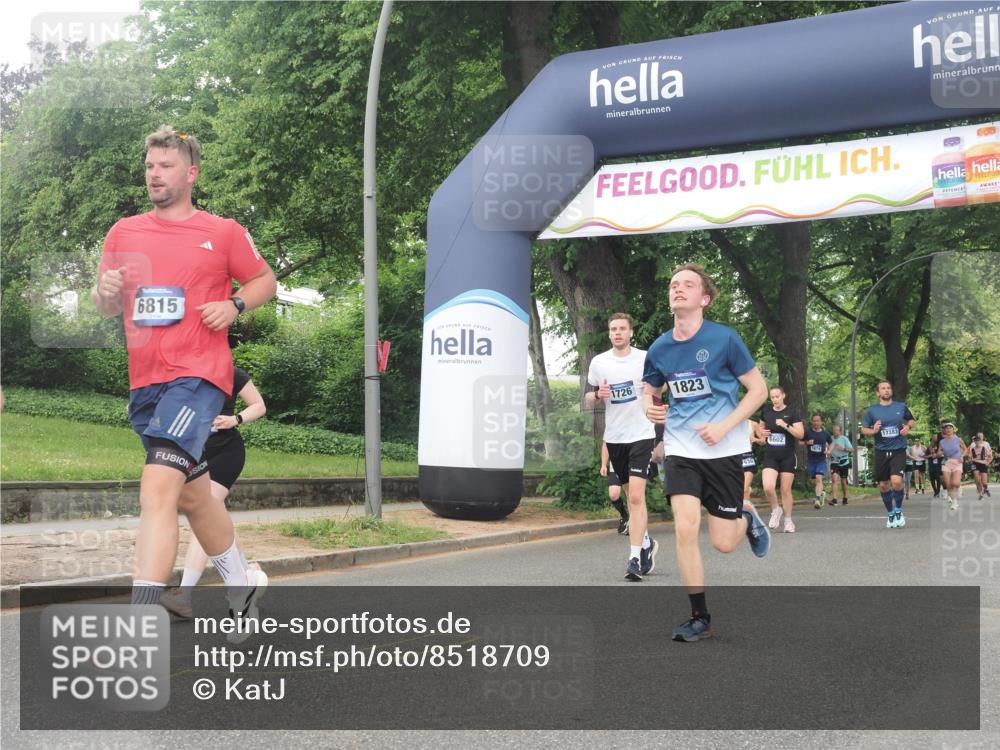 29.06.2025 - hella hamburg halbmarathon KatJ http://msf.ph/oto/8518709 29.06.2025 10:48:45 Zwischen KM18-KM19 1188, 1568, 1726, 1823, 2582, 5299, 5305, 6602, 7658, 8730 meine-sportfotos.de