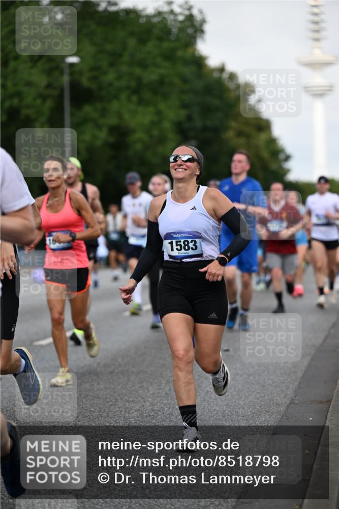 29.06.2025 - hella hamburg halbmarathon Dr. Thomas Lammeyer http://msf.ph/oto/8518798 29.06.2025 10:04:35 Kennedybrücke 1019, 1544, 1568, 1583, 1611, 1681, 2027, 2086, 2159, 2236, 2426, 2447, 2474, 2606, 2652, 2730, 2982, 3042, 3059, 3141, 3319, 3400, 3794, 4419, 4579, 4616, 4767, 4940, 4945, 5033, 5418, 5643, 6138, 6174, 6220, 6443, 6470, 6636, 7717, 8669, 9450, 9485, 9553, 9555, 9577, 9622, 10188, 10534, 10587, 10599, 10665, 10742, 10759, 10766, 10797, 11083, 11324 meine-sportfotos.de