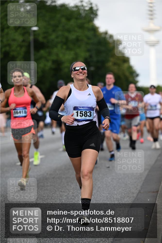 29.06.2025 - hella hamburg halbmarathon Dr. Thomas Lammeyer http://msf.ph/oto/8518807 29.06.2025 10:04:36 Kennedybrücke 1019, 1544, 1568, 1583, 1611, 1681, 2027, 2086, 2236, 2426, 2447, 2474, 2606, 2652, 2730, 2982, 3042, 3059, 3141, 3319, 3400, 3794, 4419, 4579, 4616, 4767, 4940, 4945, 5033, 5418, 5643, 6138, 6174, 6220, 6443, 6470, 6636, 7717, 8669, 9450, 9485, 9553, 9555, 9577, 9622, 10188, 10534, 10587, 10599, 10665, 10742, 10759, 10766, 10797, 11083, 11324 meine-sportfotos.de
