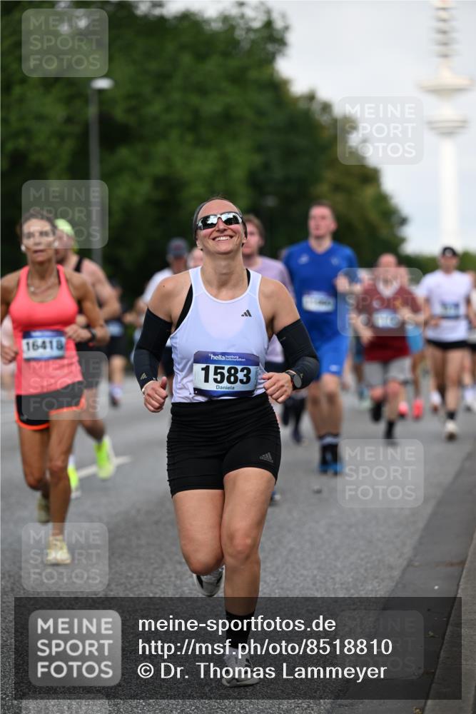 29.06.2025 - hella hamburg halbmarathon Dr. Thomas Lammeyer http://msf.ph/oto/8518810 29.06.2025 10:04:36 Kennedybrücke 1019, 1544, 1568, 1583, 1611, 1681, 2027, 2086, 2236, 2426, 2447, 2474, 2606, 2652, 2730, 2982, 3042, 3059, 3141, 3319, 3400, 3794, 4419, 4579, 4616, 4767, 4940, 4945, 5033, 5418, 5643, 6138, 6174, 6220, 6443, 6470, 6636, 7717, 8669, 9450, 9485, 9553, 9555, 9577, 9622, 10188, 10534, 10587, 10599, 10665, 10742, 10759, 10766, 10797, 11083, 11324 meine-sportfotos.de