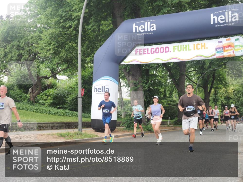 29.06.2025 - hella hamburg halbmarathon KatJ http://msf.ph/oto/8518869 29.06.2025 10:48:50 Zwischen KM18-KM19 1726, 1823, 5299, 5305, 6602, 7636, 7658, 8045, 8730 meine-sportfotos.de