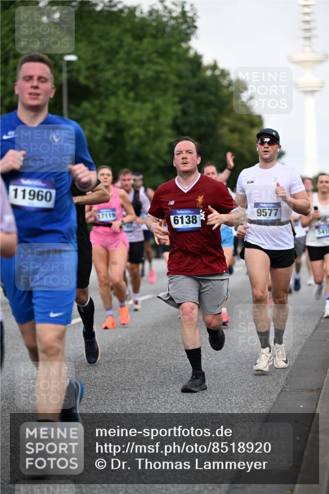 29.06.2025 - hella hamburg halbmarathon Dr. Thomas Lammeyer http://msf.ph/oto/8518920 29.06.2025 10:04:39 Kennedybrücke 1019, 1544, 1568, 1583, 1611, 1681, 2027, 2086, 2236, 2426, 2474, 2606, 2652, 2982, 3059, 3141, 3319, 3400, 3983, 4579, 4616, 4767, 4940, 4945, 5033, 5418, 6138, 6174, 6220, 6443, 6470, 6636, 8669, 9450, 9485, 9553, 9555, 9577, 9622, 10188, 10271, 10534, 10599, 10742, 10766, 10797, 11324 meine-sportfotos.de