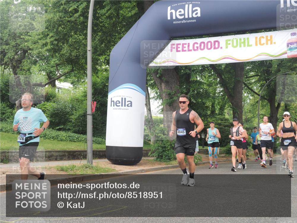 29.06.2025 - hella hamburg halbmarathon KatJ http://msf.ph/oto/8518951 29.06.2025 10:48:53 Zwischen KM18-KM19 1674, 6602, 6752, 7636, 8045, 8478 meine-sportfotos.de
