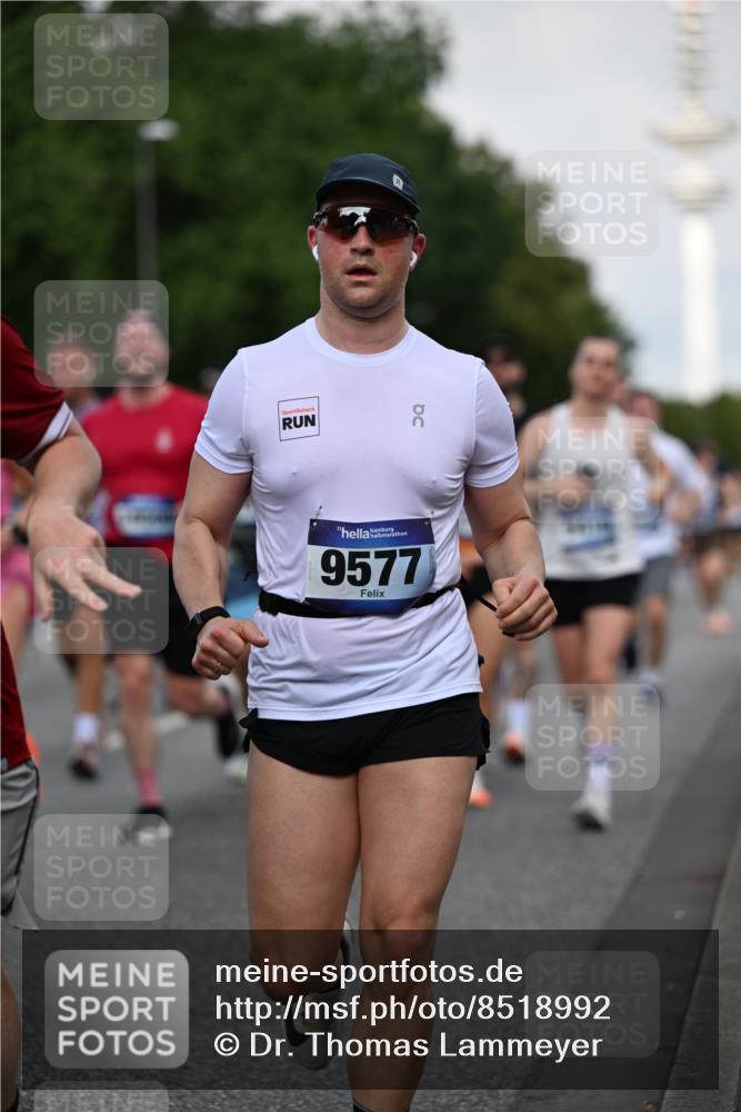 29.06.2025 - hella hamburg halbmarathon Dr. Thomas Lammeyer http://msf.ph/oto/8518992 29.06.2025 10:04:41 Kennedybrücke 1019, 1544, 1568, 1583, 1611, 1681, 2086, 2236, 2426, 2474, 2606, 2652, 2982, 3059, 3141, 3319, 3400, 3983, 4579, 4616, 4767, 4940, 4945, 5033, 5418, 6138, 6174, 6220, 6443, 6470, 6757, 8255, 9450, 9485, 9553, 9555, 9577, 10188, 10271, 10599, 10766, 10797, 11324 meine-sportfotos.de