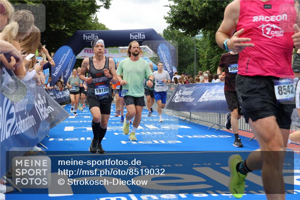 29.06.2025 - hella hamburg halbmarathon Strokosch-Dieckow http://msf.ph/oto/8519032 29.06.2025 10:56:33 Ziel 1583, 2083, 3413, 4152, 5721, 5744, 6399, 6416, 6759, 7037, 7646, 8311, 8542, 8652, 8744, 9488, 9562, 10093, 11083, 11870, 12509, 13863, 15145, 15407, 16257, 16261, 17259, 17268, 17734, 18340, 18746, 18835, 18899, 19120 meine-sportfotos.de