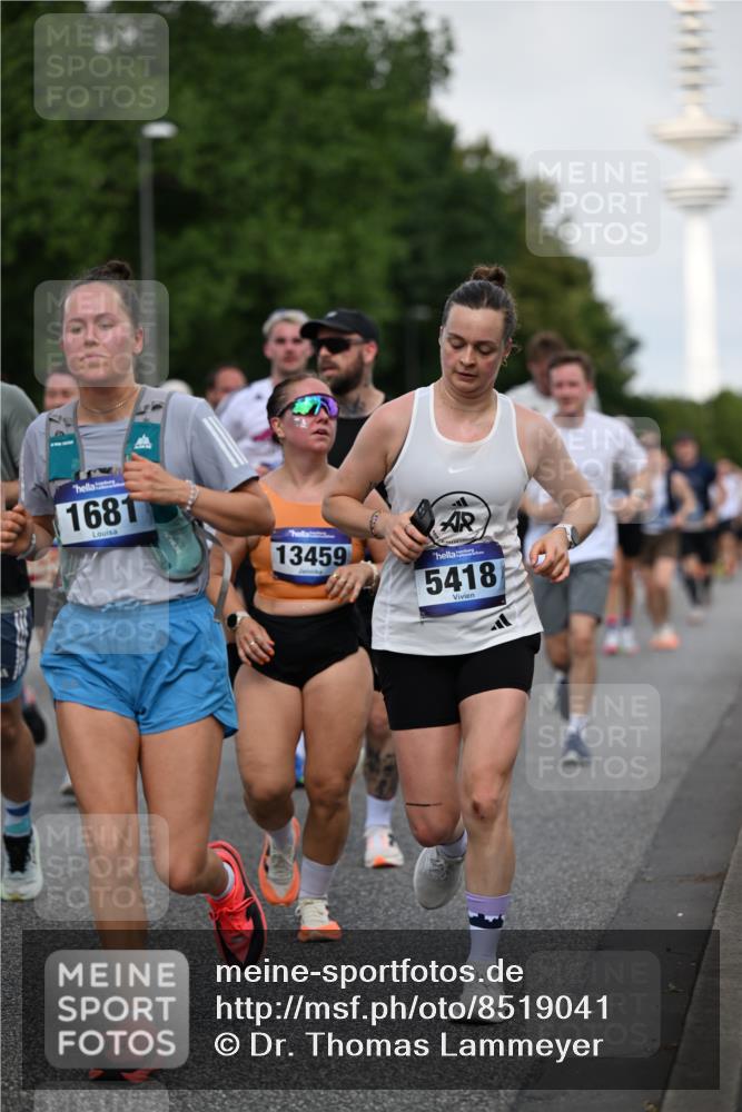 29.06.2025 - hella hamburg halbmarathon Dr. Thomas Lammeyer http://msf.ph/oto/8519041 29.06.2025 10:04:42 Kennedybrücke 1019, 1544, 1568, 1583, 1611, 1681, 2086, 2236, 2426, 2474, 2606, 2982, 3059, 3141, 3319, 3400, 3983, 4579, 4616, 4767, 4945, 5033, 5418, 6138, 6174, 6220, 6470, 6757, 8255, 9450, 9553, 9555, 9577, 10188, 10271, 10599, 10797, 11324 meine-sportfotos.de