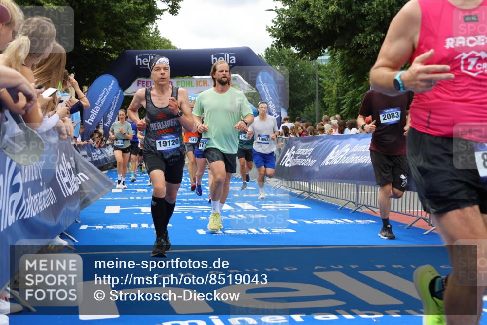 29.06.2025 - hella hamburg halbmarathon Strokosch-Dieckow http://msf.ph/oto/8519043 29.06.2025 10:56:34 Ziel 1583, 2083, 3413, 4152, 5721, 5744, 6399, 6416, 6759, 7037, 7646, 8311, 8542, 8652, 8744, 9488, 9562, 10093, 11083, 11870, 12509, 13863, 15145, 15407, 16257, 16261, 17259, 17268, 17734, 18340, 18746, 18835, 18899, 19120 meine-sportfotos.de