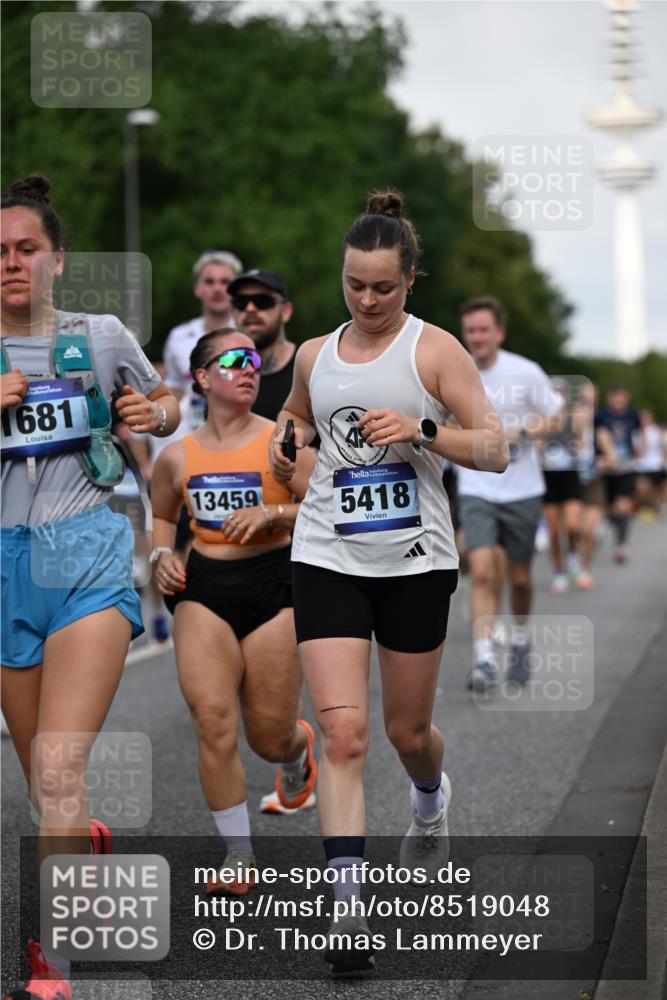 29.06.2025 - hella hamburg halbmarathon Dr. Thomas Lammeyer http://msf.ph/oto/8519048 29.06.2025 10:04:43 Kennedybrücke 1019, 1544, 1568, 1583, 1611, 1681, 2086, 2236, 2426, 2982, 3059, 3141, 3319, 3400, 3983, 4579, 4616, 4767, 4945, 5033, 5418, 6138, 6174, 6220, 6470, 6757, 8255, 8478, 9450, 9553, 9555, 9577, 10188, 10271, 10599, 10797, 11324 meine-sportfotos.de