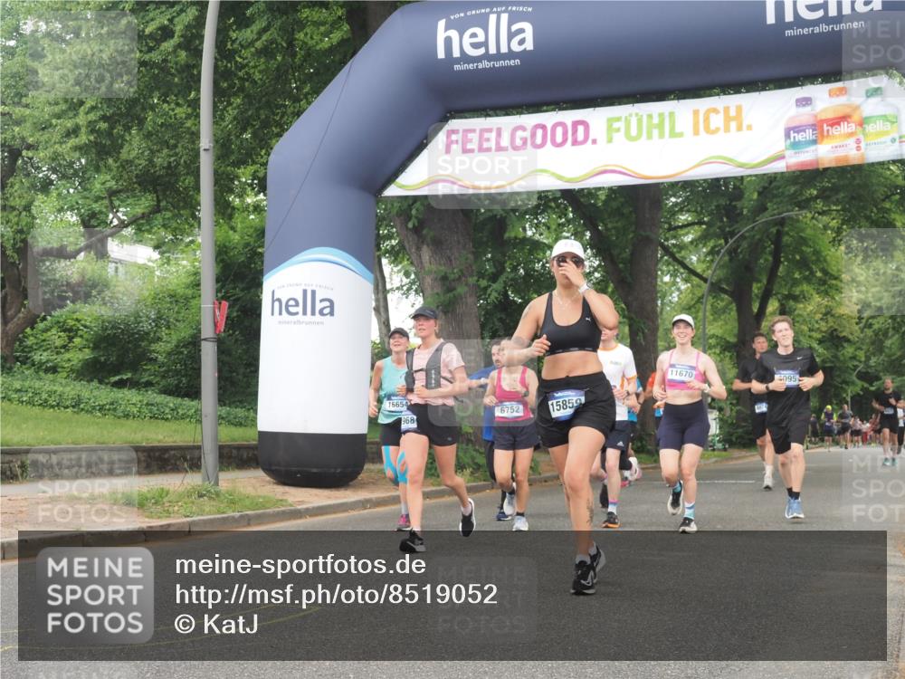29.06.2025 - hella hamburg halbmarathon KatJ http://msf.ph/oto/8519052 29.06.2025 10:48:55 Zwischen KM18-KM19 1674, 4095, 6752, 8045, 8478 meine-sportfotos.de