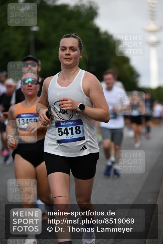 29.06.2025 - hella hamburg halbmarathon Dr. Thomas Lammeyer http://msf.ph/oto/8519069 29.06.2025 10:04:43 Kennedybrücke 1019, 1544, 1568, 1583, 1611, 1681, 2086, 2236, 2426, 2982, 3059, 3141, 3319, 3400, 3983, 4579, 4616, 4767, 4945, 5033, 5418, 6138, 6174, 6220, 6470, 6757, 8255, 8478, 9450, 9553, 9555, 9577, 10188, 10271, 10599, 10797, 11324 meine-sportfotos.de