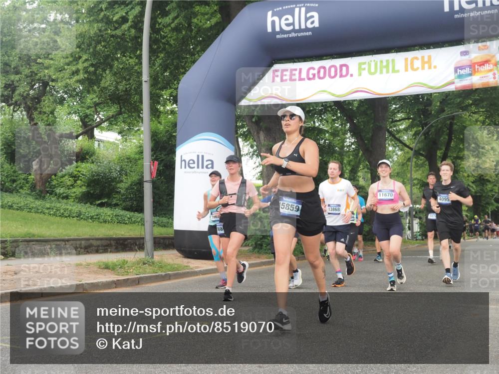 29.06.2025 - hella hamburg halbmarathon KatJ http://msf.ph/oto/8519070 29.06.2025 10:48:55 Zwischen KM18-KM19 1674, 4095, 6752, 8045, 8478 meine-sportfotos.de