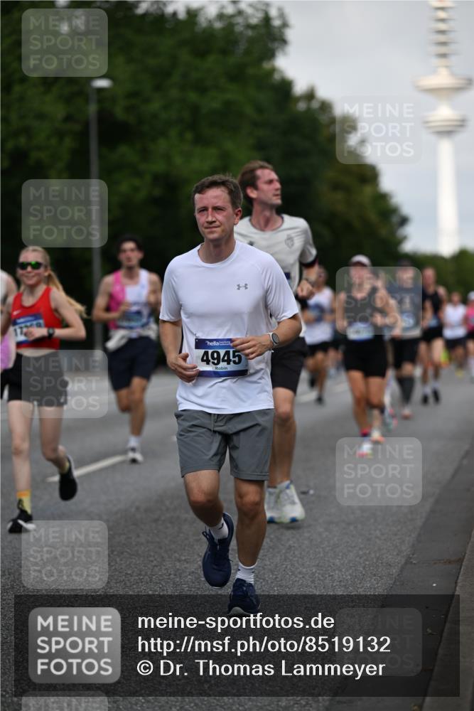 29.06.2025 - hella hamburg halbmarathon Dr. Thomas Lammeyer http://msf.ph/oto/8519132 29.06.2025 10:04:45 Kennedybrücke 1019, 1544, 1568, 1583, 1611, 1681, 2086, 2236, 2426, 3059, 3141, 3400, 3983, 4579, 4616, 4945, 5033, 5418, 6138, 6174, 6220, 6714, 6757, 8255, 8478, 9450, 9553, 9555, 9577, 10188, 10271, 10599, 10797, 11324 meine-sportfotos.de
