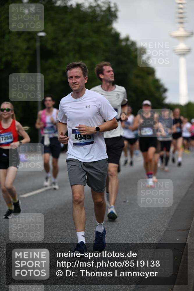 29.06.2025 - hella hamburg halbmarathon Dr. Thomas Lammeyer http://msf.ph/oto/8519138 29.06.2025 10:04:45 Kennedybrücke 1019, 1544, 1568, 1583, 1611, 1681, 2086, 2236, 2426, 3059, 3141, 3400, 3983, 4579, 4616, 4945, 5033, 5418, 6138, 6174, 6220, 6714, 6757, 8255, 8478, 9450, 9553, 9555, 9577, 10188, 10271, 10599, 10797, 11324 meine-sportfotos.de