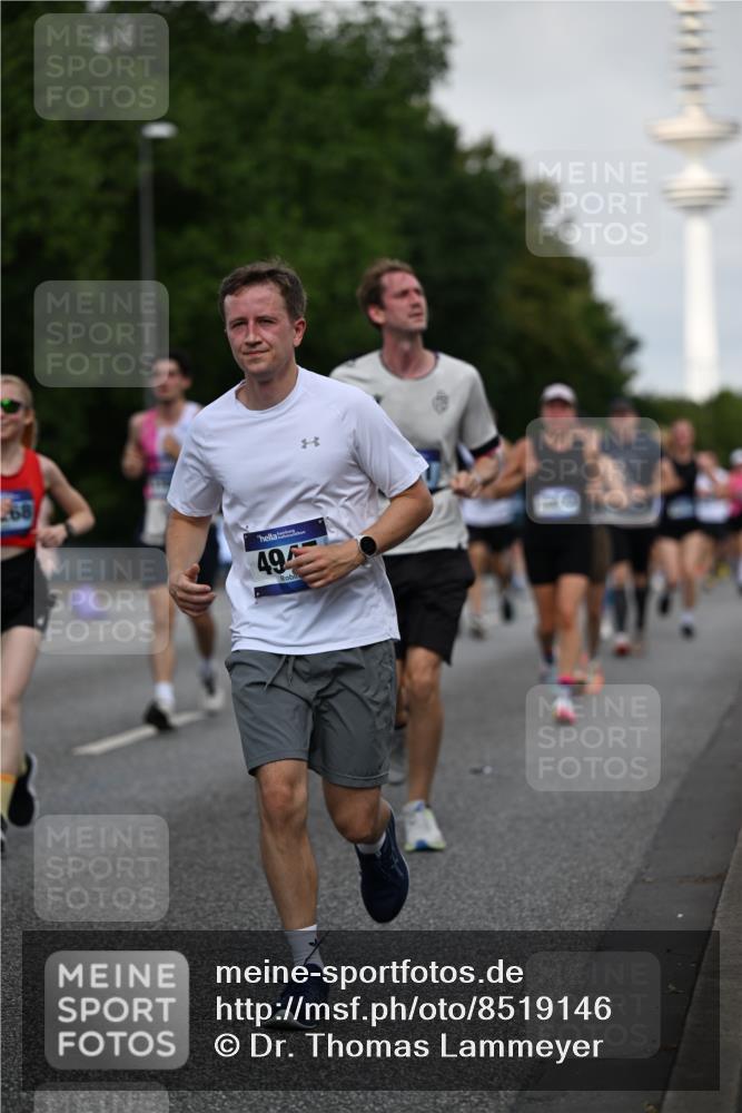 29.06.2025 - hella hamburg halbmarathon Dr. Thomas Lammeyer http://msf.ph/oto/8519146 29.06.2025 10:04:45 Kennedybrücke 1019, 1544, 1568, 1583, 1611, 1681, 2086, 2236, 2426, 3059, 3141, 3400, 3983, 4579, 4616, 4945, 5033, 5418, 6138, 6174, 6220, 6714, 6757, 8255, 8478, 9450, 9553, 9555, 9577, 10188, 10271, 10599, 10797, 11324 meine-sportfotos.de
