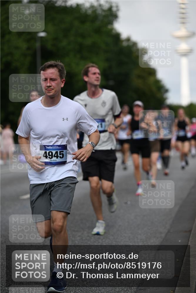 29.06.2025 - hella hamburg halbmarathon Dr. Thomas Lammeyer http://msf.ph/oto/8519176 29.06.2025 10:04:45 Kennedybrücke 1019, 1544, 1568, 1583, 1611, 1681, 2086, 2236, 2426, 3059, 3141, 3400, 3983, 4579, 4616, 4945, 5033, 5418, 6138, 6174, 6220, 6714, 6757, 8255, 8478, 9450, 9553, 9555, 9577, 10188, 10271, 10599, 10797, 11324 meine-sportfotos.de