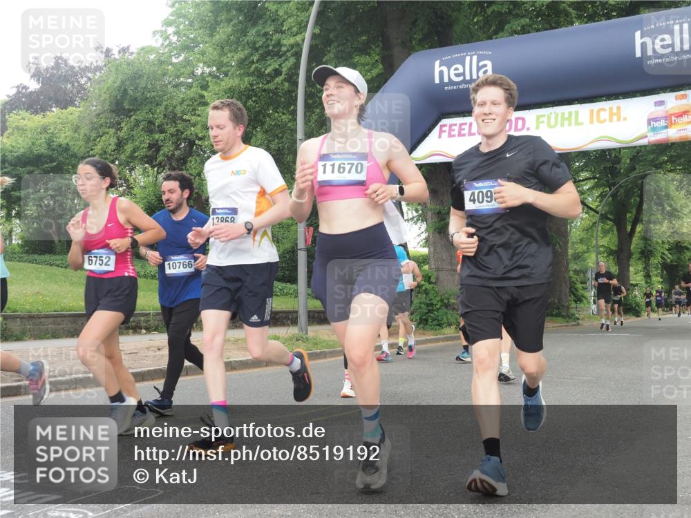 29.06.2025 - hella hamburg halbmarathon KatJ http://msf.ph/oto/8519192 29.06.2025 10:48:58 Zwischen KM18-KM19 1674, 4095, 6674, 6752, 8045, 8478 meine-sportfotos.de