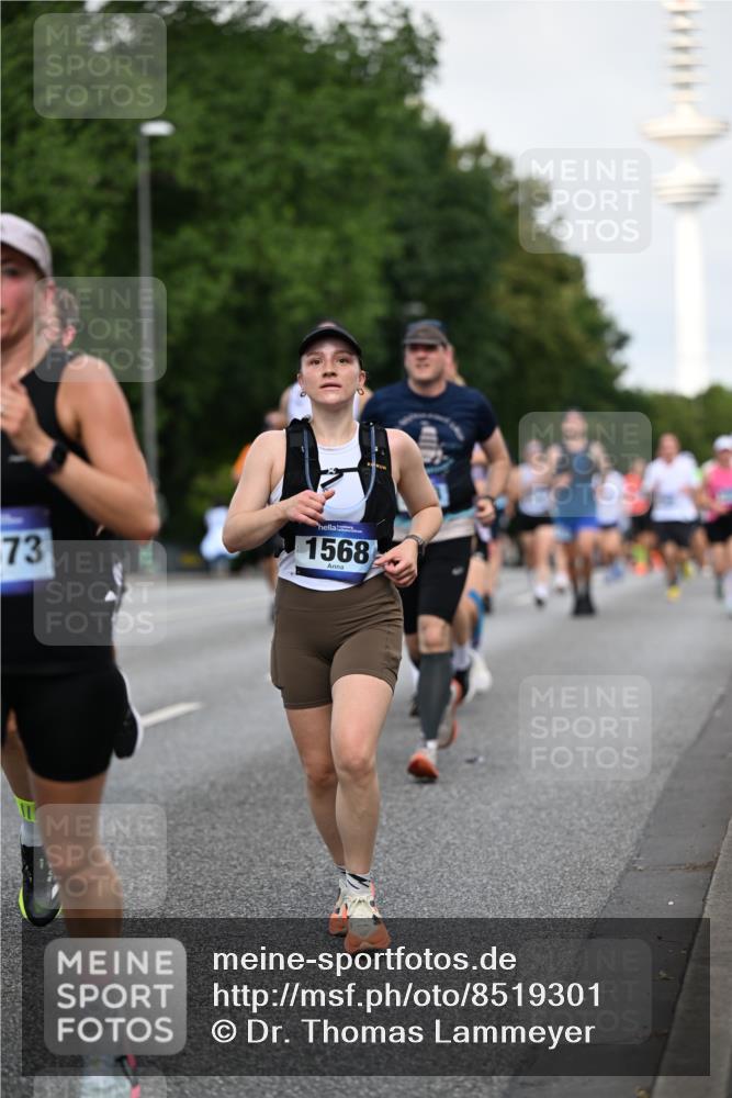 29.06.2025 - hella hamburg halbmarathon Dr. Thomas Lammeyer http://msf.ph/oto/8519301 29.06.2025 10:04:49 Kennedybrücke 1544, 1568, 1611, 1681, 2236, 2354, 3141, 3400, 3740, 3983, 4238, 4616, 4708, 4945, 5033, 5418, 5870, 6138, 6147, 6714, 6757, 8255, 8478, 9553, 9555, 9577, 10188, 10271, 10797, 11324 meine-sportfotos.de