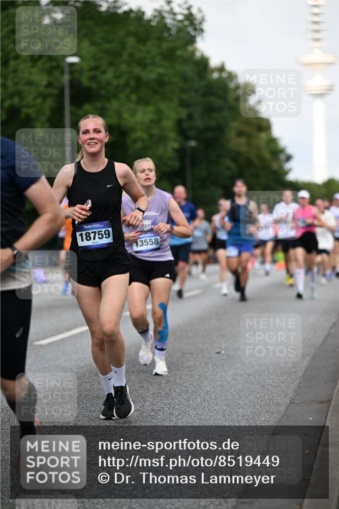 29.06.2025 - hella hamburg halbmarathon Dr. Thomas Lammeyer http://msf.ph/oto/8519449 29.06.2025 10:04:51 Kennedybrücke 1544, 1568, 1611, 1681, 2236, 2354, 3141, 3740, 3983, 4238, 4616, 4708, 4945, 5033, 5418, 5870, 6138, 6147, 6487, 6531, 6714, 6757, 6835, 8255, 8478, 9553, 9555, 9577, 10188, 10271, 10797, 11324 meine-sportfotos.de