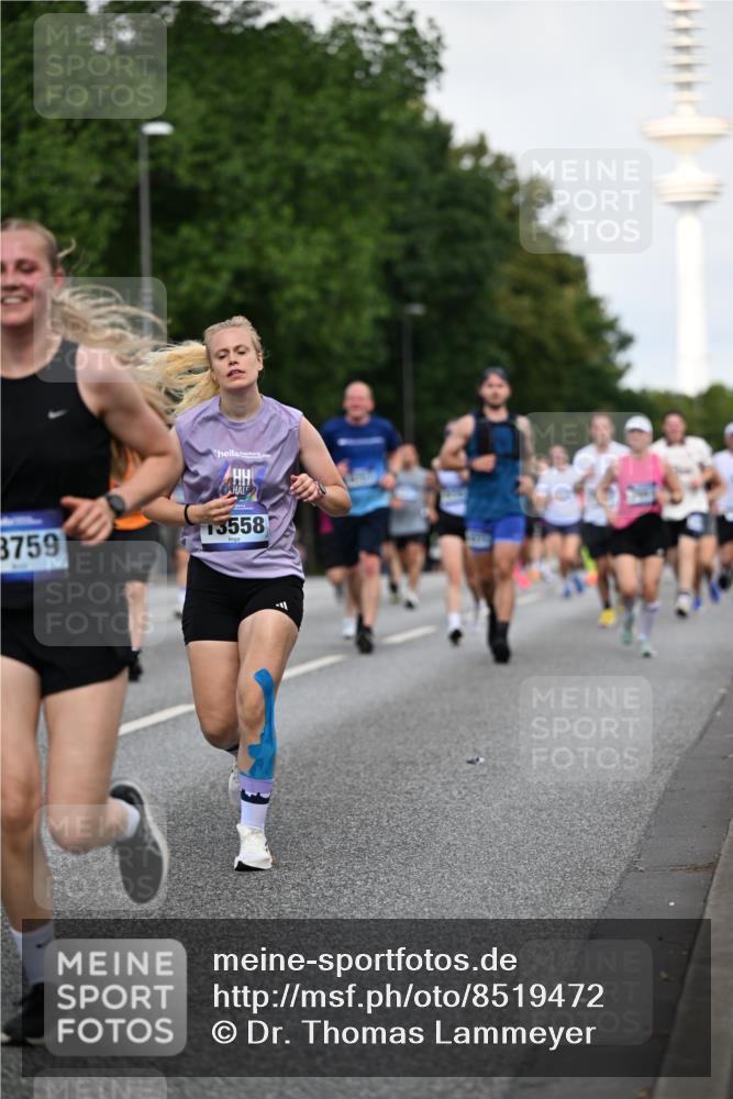 29.06.2025 - hella hamburg halbmarathon Dr. Thomas Lammeyer http://msf.ph/oto/8519472 29.06.2025 10:04:52 Kennedybrücke 1387, 1544, 1568, 1611, 1681, 2236, 2354, 2363, 3141, 3740, 3983, 4238, 4616, 4708, 4945, 5033, 5418, 5870, 6138, 6147, 6487, 6531, 6714, 6757, 6835, 8255, 8478, 9553, 9555, 9577, 10188, 10271, 10797, 11324 meine-sportfotos.de
