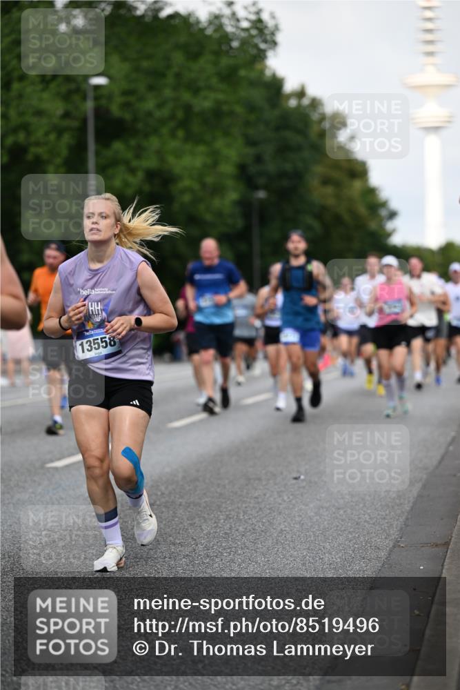29.06.2025 - hella hamburg halbmarathon Dr. Thomas Lammeyer http://msf.ph/oto/8519496 29.06.2025 10:04:52 Kennedybrücke 1387, 1544, 1568, 1611, 1681, 2236, 2354, 2363, 3141, 3740, 3983, 4238, 4616, 4708, 4945, 5033, 5418, 5870, 6138, 6147, 6487, 6531, 6714, 6757, 6835, 8255, 8478, 9553, 9555, 9577, 10188, 10271, 10797, 11324 meine-sportfotos.de