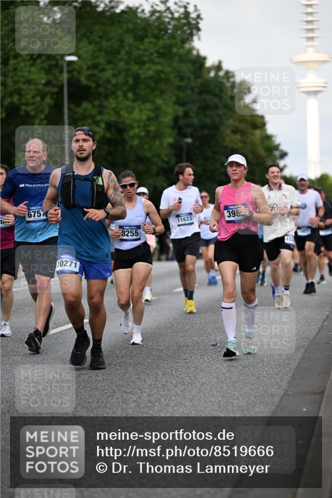 29.06.2025 - hella hamburg halbmarathon Dr. Thomas Lammeyer http://msf.ph/oto/8519666 29.06.2025 10:04:56 Kennedybrücke 1387, 1568, 1611, 2236, 2354, 2363, 3141, 3625, 3740, 3983, 4238, 4249, 4616, 4708, 4945, 5033, 5870, 6147, 6487, 6531, 6714, 6757, 6835, 7757, 8255, 8478, 8923, 9553, 9555, 10188, 10271, 10705, 11324 meine-sportfotos.de