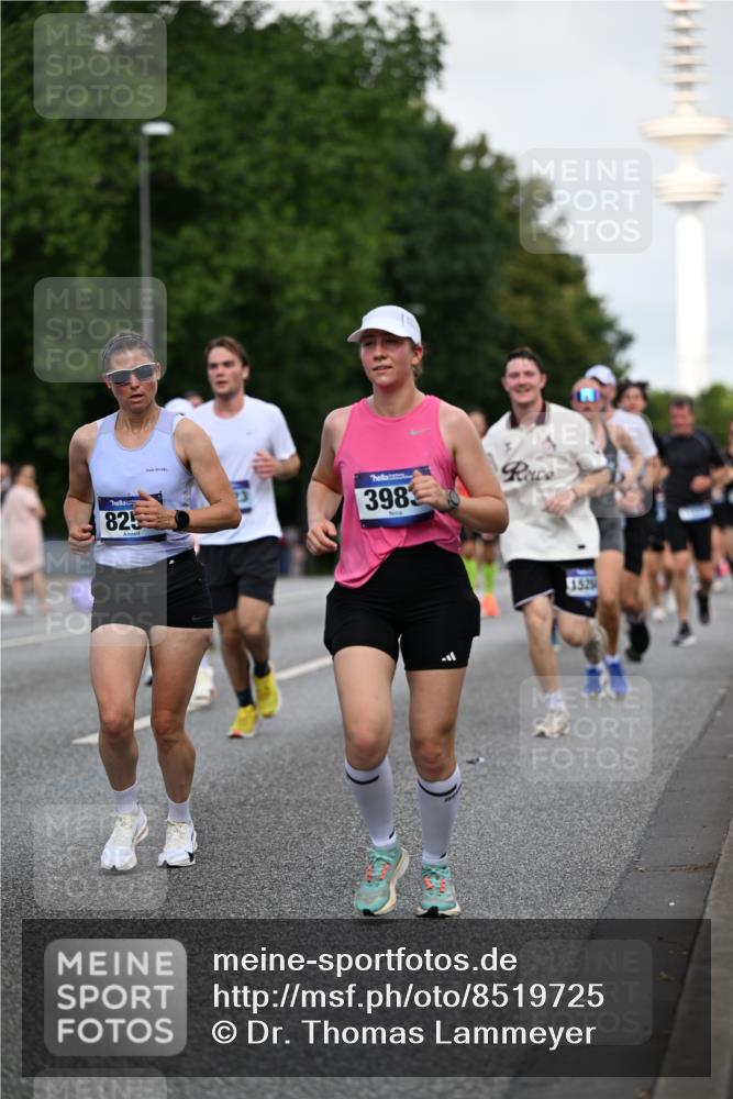 29.06.2025 - hella hamburg halbmarathon Dr. Thomas Lammeyer http://msf.ph/oto/8519725 29.06.2025 10:04:57 Kennedybrücke 1387, 1568, 1611, 2354, 2363, 3141, 3625, 3740, 3983, 4238, 4249, 4616, 4708, 4945, 5033, 5870, 6147, 6487, 6531, 6714, 6757, 6835, 7757, 7761, 8255, 8478, 8923, 9553, 9555, 10188, 10271, 10705, 11324 meine-sportfotos.de
