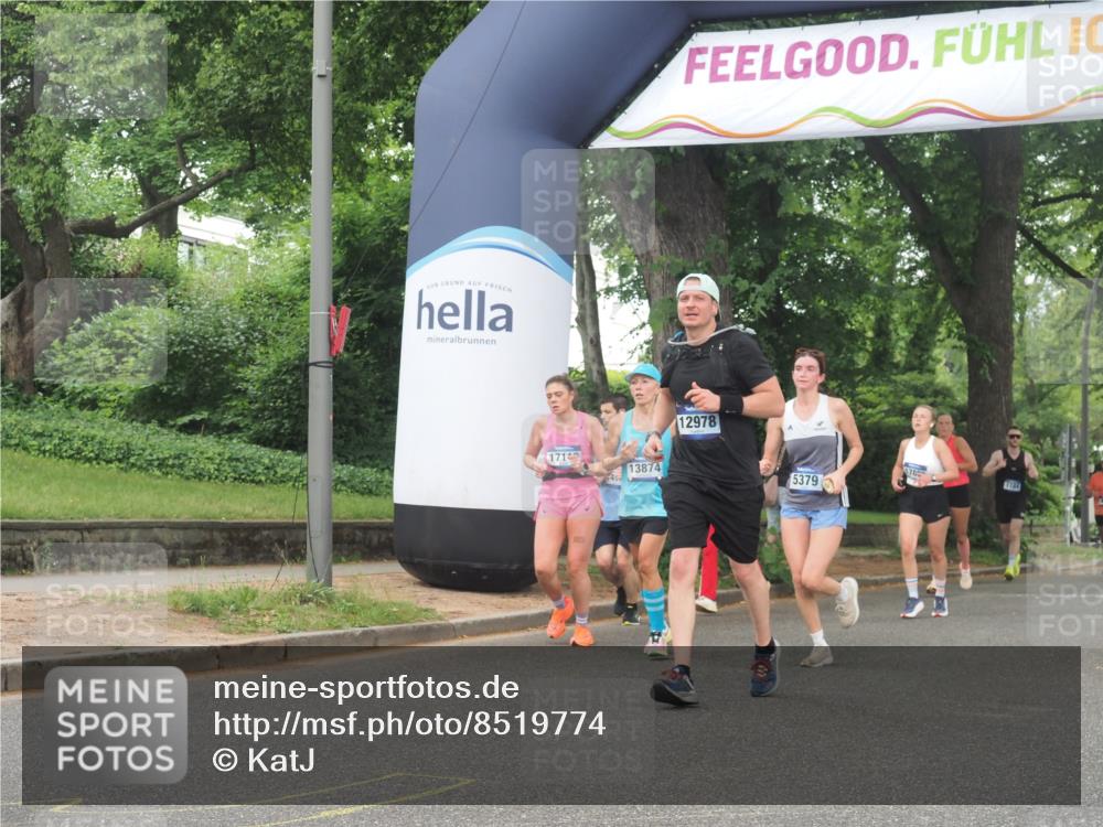 29.06.2025 - hella hamburg halbmarathon KatJ http://msf.ph/oto/8519774 29.06.2025 10:49:24 Zwischen KM18-KM19 1147, 3625, 5058, 5379 meine-sportfotos.de
